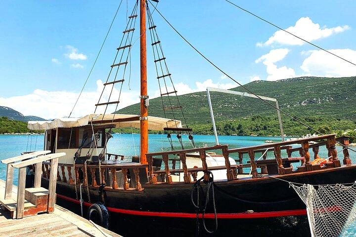 Boat ride, Oysters, Mussels & Wine: Oyster Farm Visit - Dubrovnik