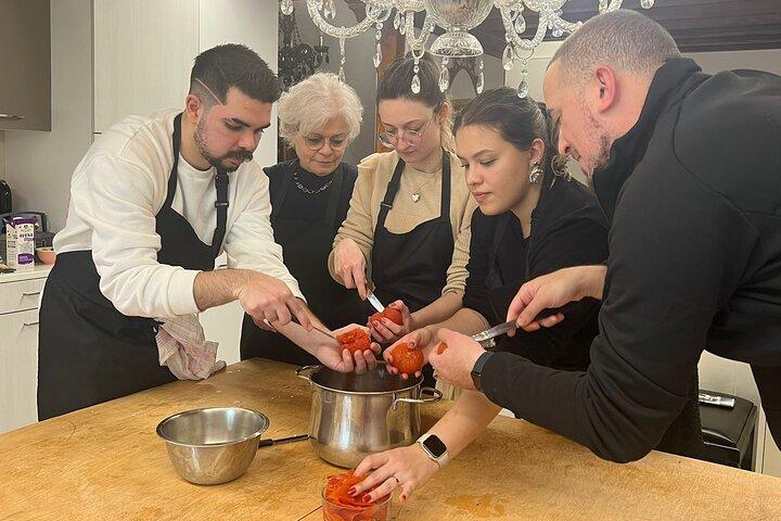 Authentic Venice Home Cooking Class: 3-Course Meal & Wine