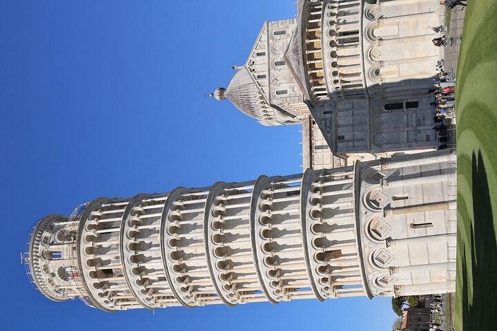 Private driver from Florence: Siena, San Gimignano, Pisa 12 hours
