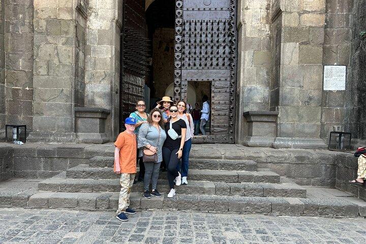 Old Pune Heritage Walk: Shaniwar Wada, Dagdusheth & 5 Snack Stops