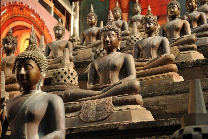 Colombo city tour by car ( Private )