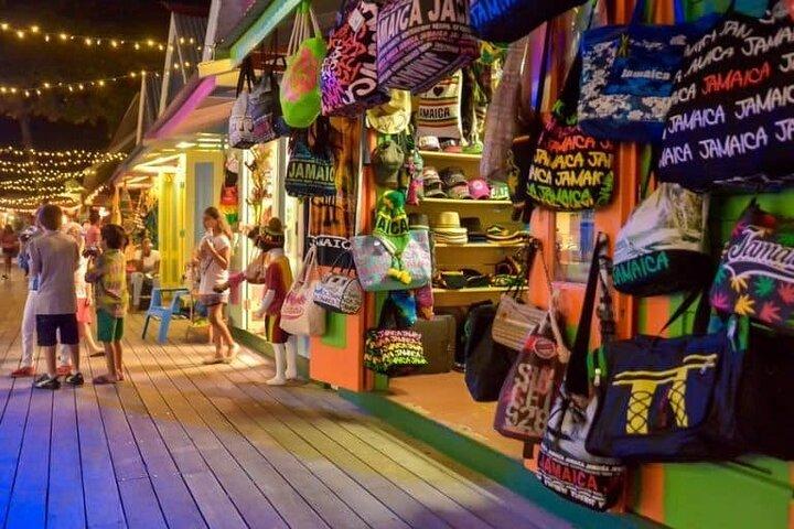 Montego Bay Highlights Tour & Bamboo Rafting from Mobay/ Falmouth
