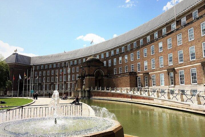 Arrival Transfer: Bristol Airport BRS to Bristol by Luxury Van