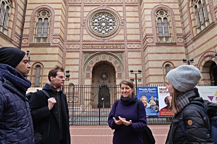 A Journey through Jewish Budapest - Private Walking Tour