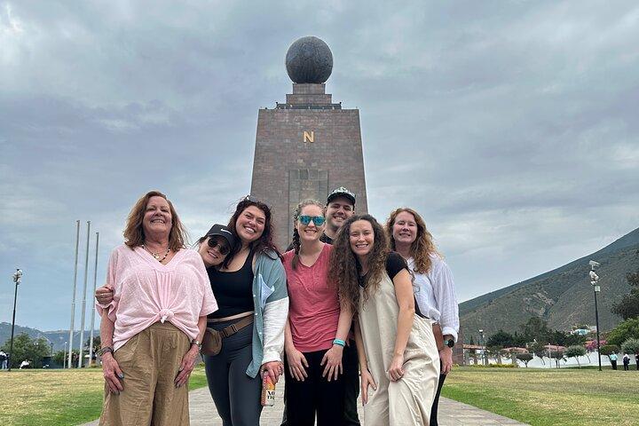 Tour in Quito, Middle of the World-Cable Car-Panecillo