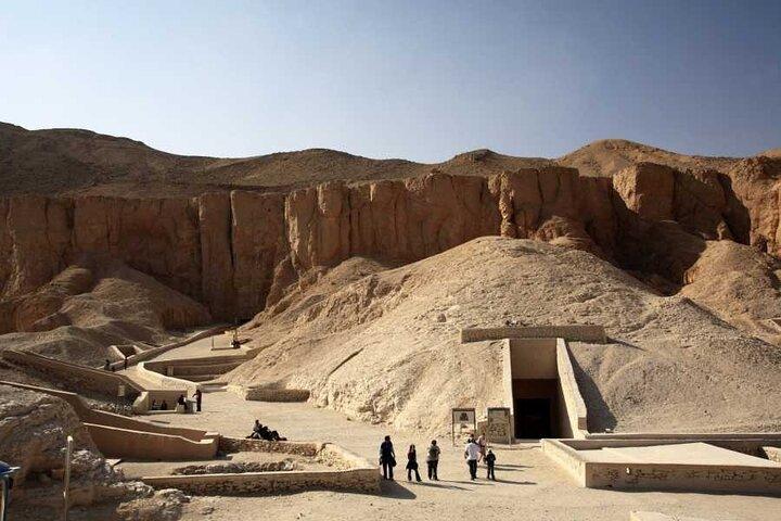Guided tour to West Bank visit Valley of the Kings