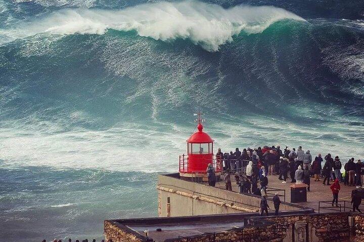 Private tour to Fátima, Nazaré, and Óbidos from Lisbon