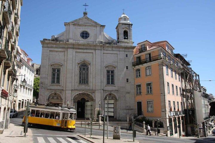 Lisbon Private Tour by Electric Tuk Tuk
