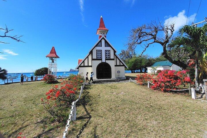 Northern Mauritius Private Tour w/ Port louis Market and Beaches