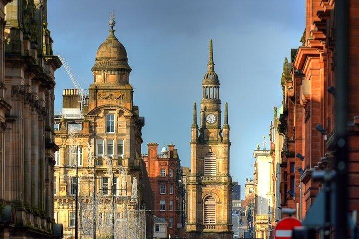 Glasgow Must-See Attractions Walking Tour with A Guide