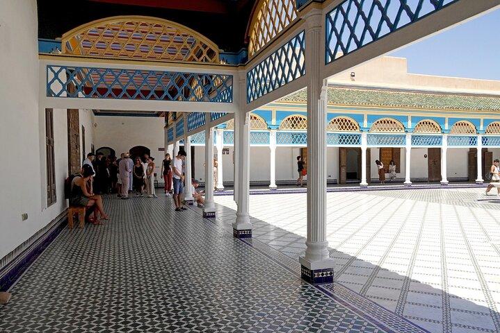 Marrakech: Palace, Museum, Madrasa & Medina Highlights Tour