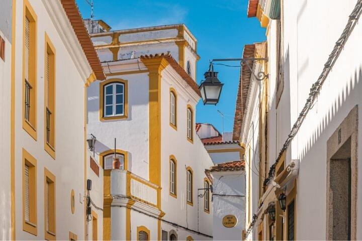 Évora, Esporão Winery & Monsaraz | Exclusive Private Wine Tour