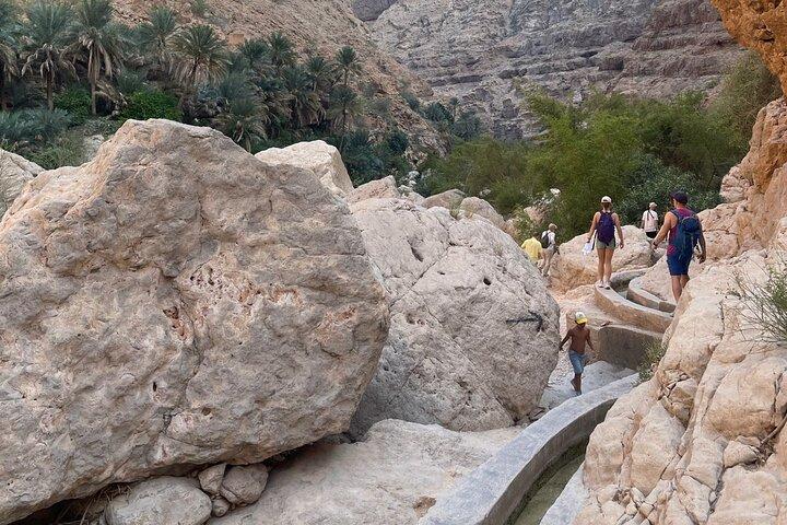 Private Wadi Shab Adventure - Bimmah Sinkhole and Fins Beach Tour