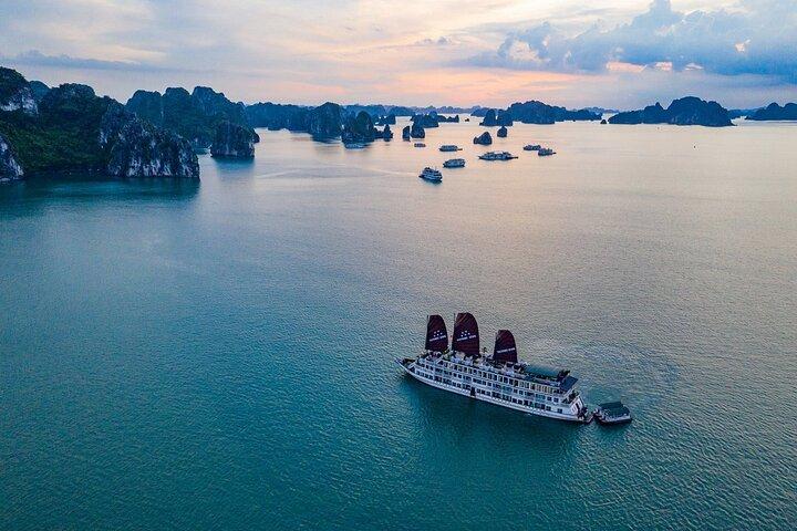 3 Day Horror Cruise from Hanoi to Halong Bay with a Guide