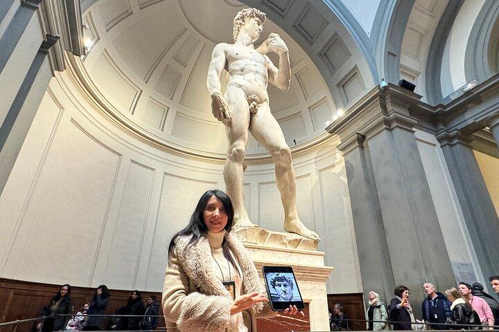 Private WALKING Tour and ACCADEMIA Gallery in Florence Italy