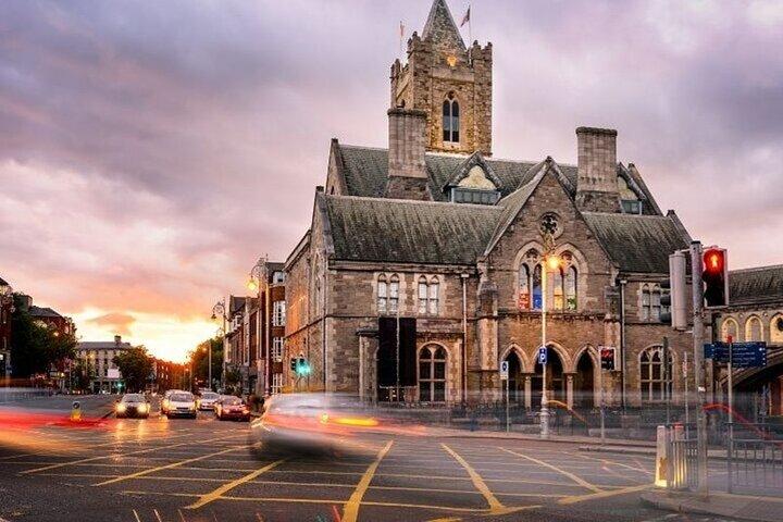Dublin Highlights and Hidden Gems Walking Tour With A Guide