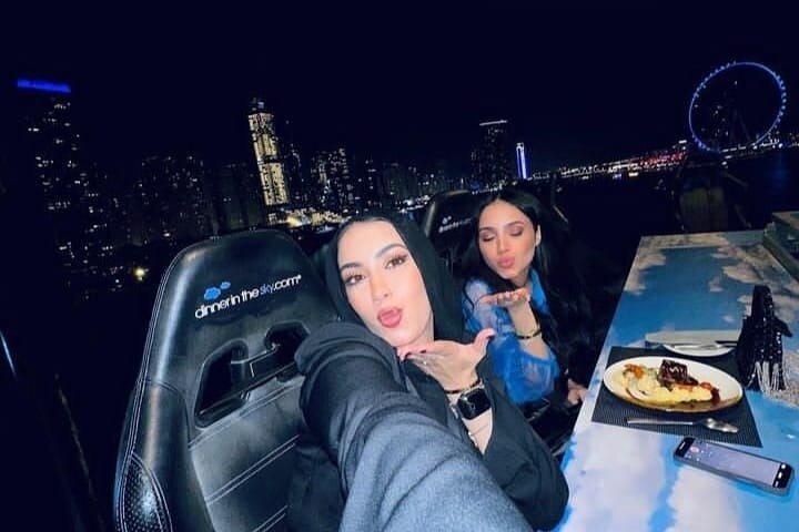 Dubai: Sky Dining Experience with Private Transportation