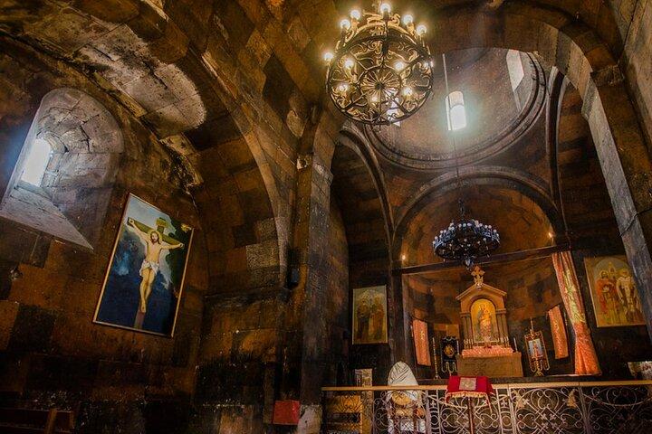 Private Tour to Khor Virap, ancient Areni cave or Areni winery, Noravank