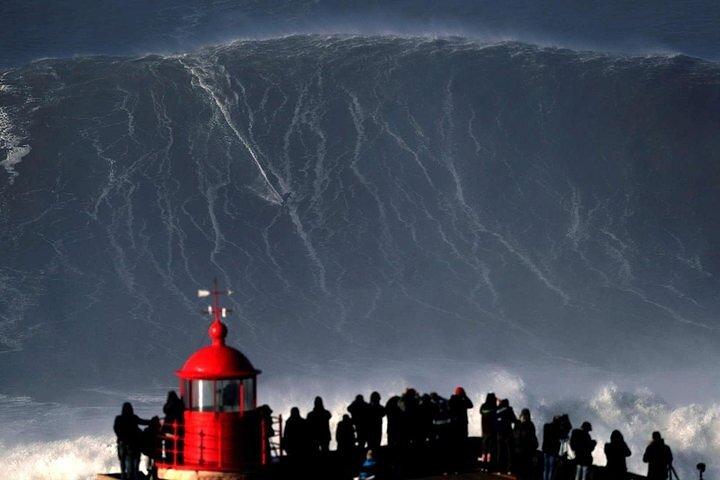 Private Nazaré & Óbidos Tour from Lisbon