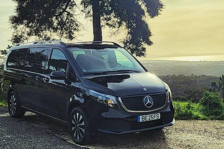 Luxury Private Transfer at Lisbon Airport with Chauffeur