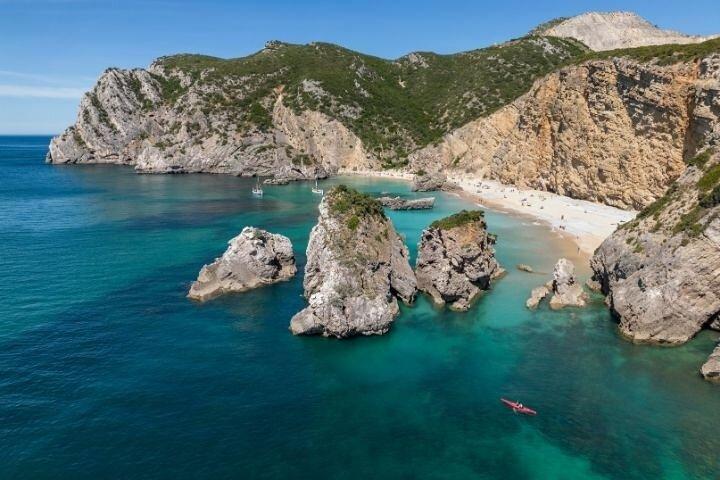 Setúbal, Arrábida & Sesimbra | Exclusive Private Wine Tour