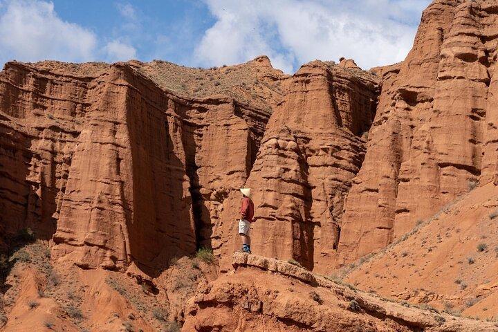 2 Days Issyk Kul Lake Canyons Horse Riding and Yurt Stay