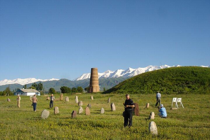 2 Days Issyk Kul Lake Canyons Horse Riding and Yurt Stay