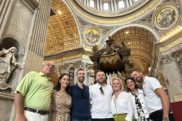 Skip-the-Line Vatican and Sistine Chapel Tour with Private Guide
