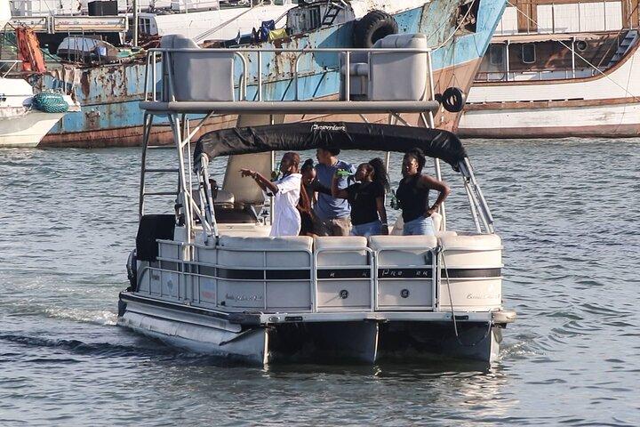 Luxury Harbour Ocean Boat Cruise