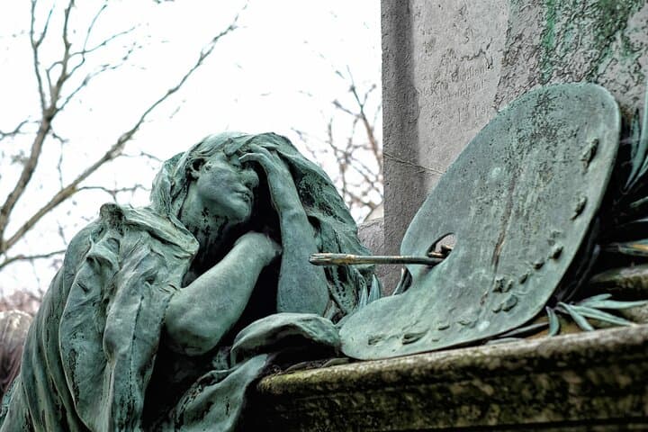 Private Père Lachaise Cemetery Walking Tour