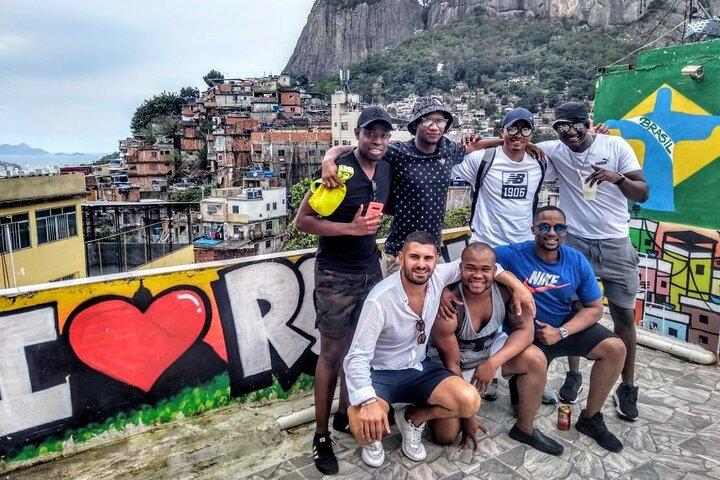 Favela Jeep Tour to Rocinha and Capoeira with Local Culture