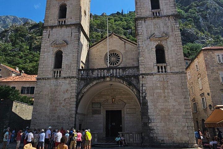 Bespoke Montenegro Premium Tour with Scenic Bay Drive