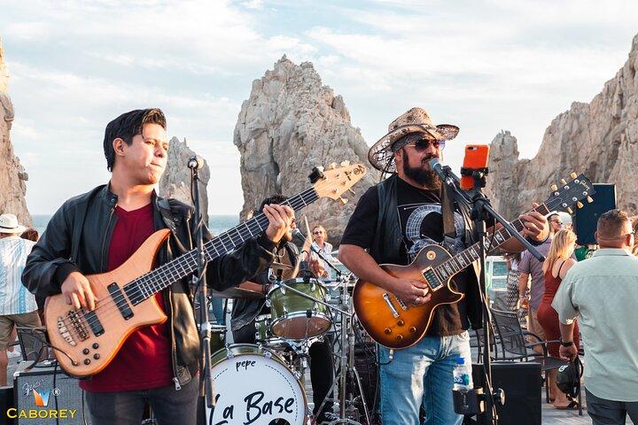 Sunset Mexican Dinner Cruise and Live Music in Cabo San Lucas