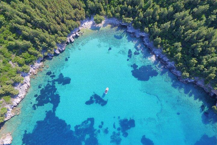 Blue/Green Cave - Sandy Beach