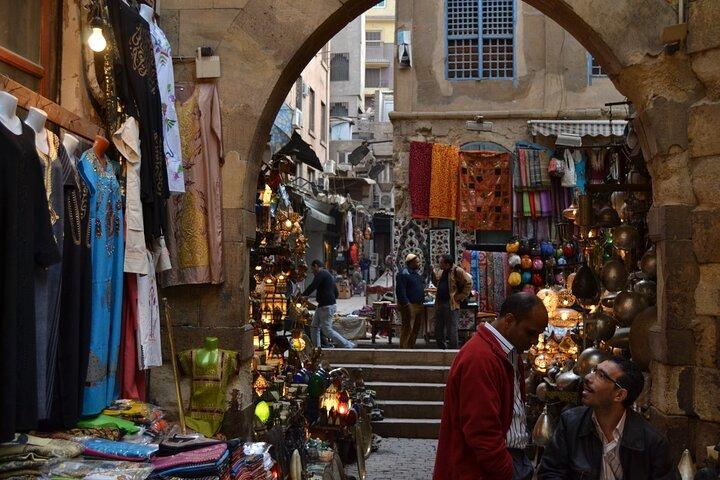 Exploring The Magic of Khan Khalili Bazaar Half Day Tour
