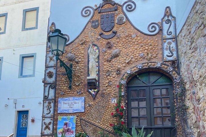 Albufeira History Walking Tour with Wine and Tapas