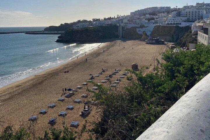 Albufeira History Walking Tour with Wine and Tapas