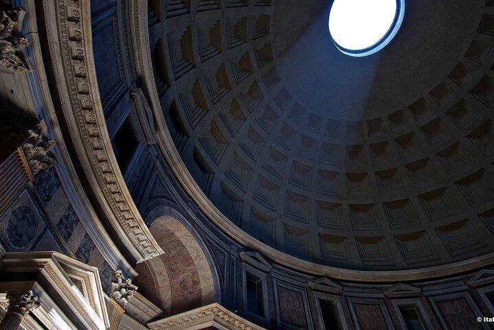 Pantheon Guided Tour with Entrance Ticket