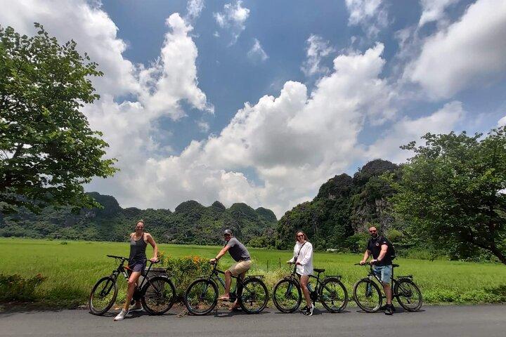 Private 2 Days Tour, Ha Long and Ninh Binh
