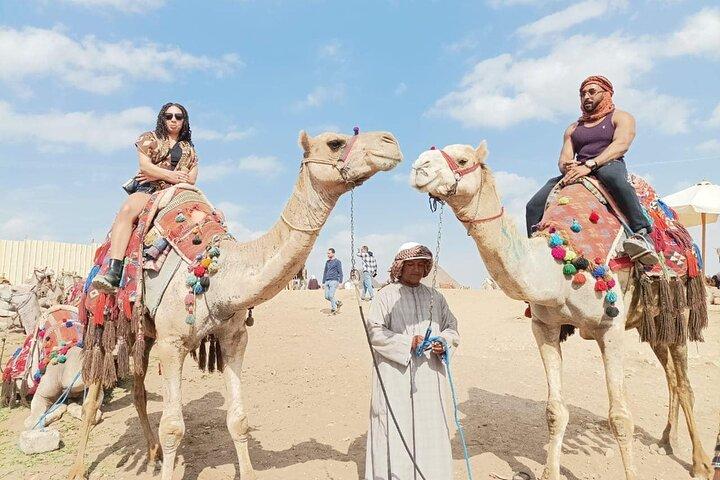 2-Hours Camel Ride around Giza Pyramids