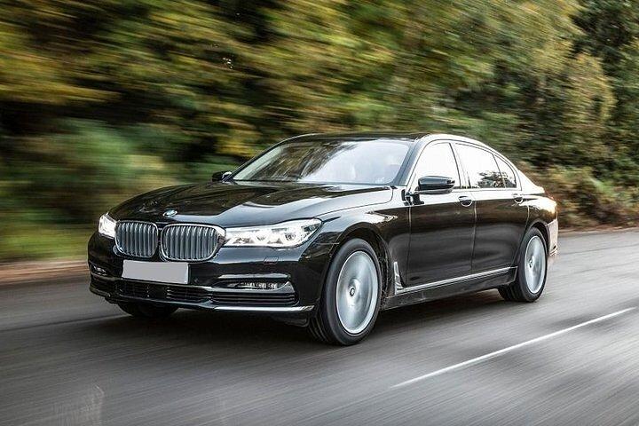 Arrival Private Transfer from Dubai Airport DWC to Dubai by car or SUV