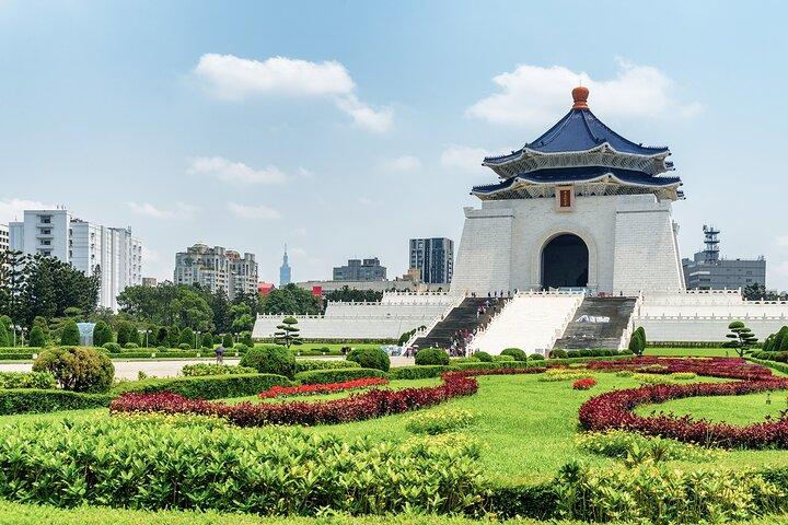 Taipei Touchdown: Make the Most of Your 6-Hour Layover