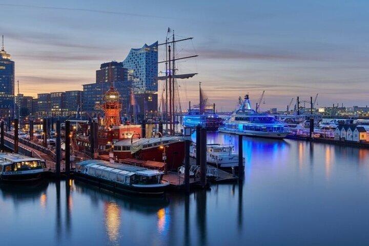 Hamburg Old Town Walking Tour with a Guide