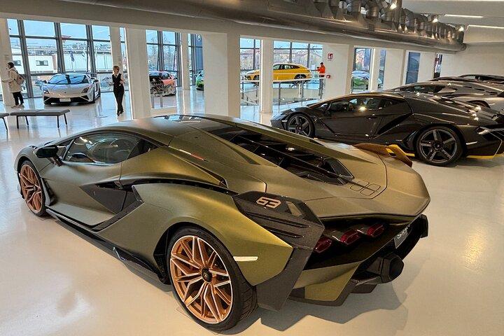 Motor Valley from Florence: Ducati, Lambo, Pagani & Ferrari