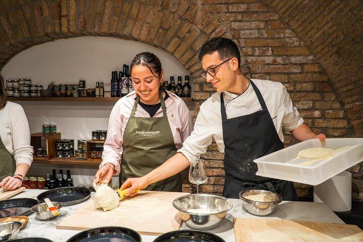 Authentic Roman Pizza, Suppli & Gelato Workshop with Italian Wine