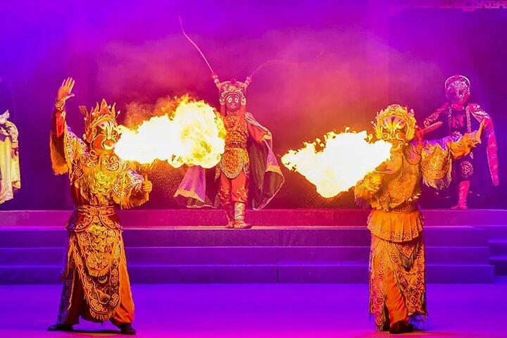 Fu Rong Guo Cui Sichuan Opera with Face-changing & Fire-breathing