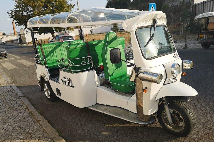 Lisboa: Tour Privado Exclusivo Histórico EV Tuk
