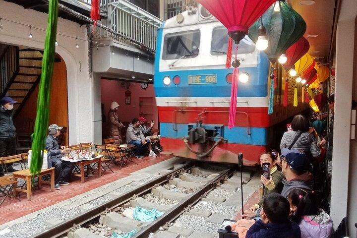 Hanoi Train Street Tour