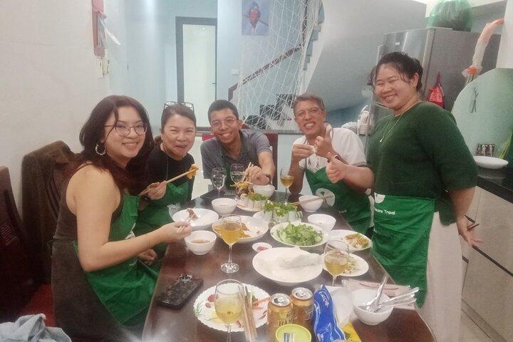 Hanoi Cooking Class- Free Train Street