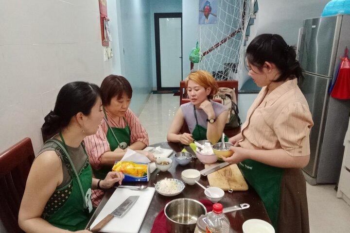 Hanoi Cooking Class- Free Train Street